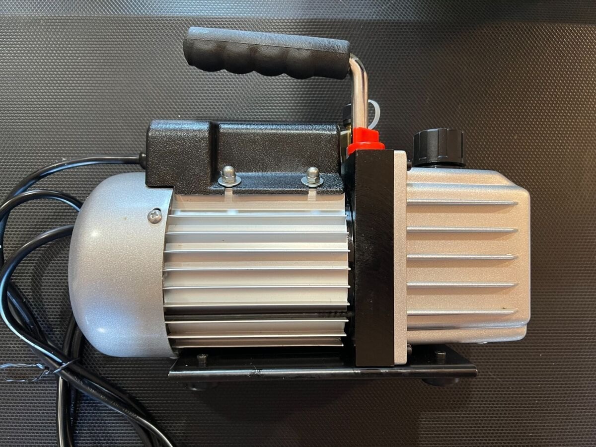 2.5-cfm-vacuum-pump