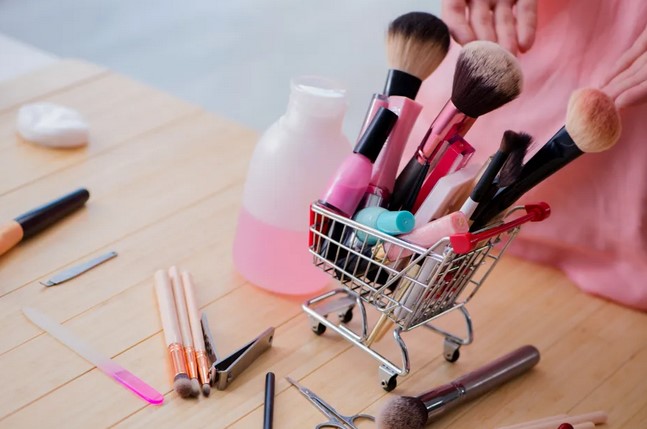 Upgrade Your Beauty Routine: 10 Essential Beauty Tools You Need Now